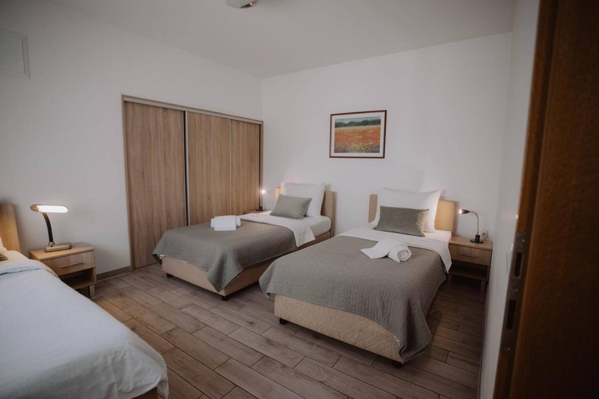Apartments Peric - Zupanja Luaran gambar