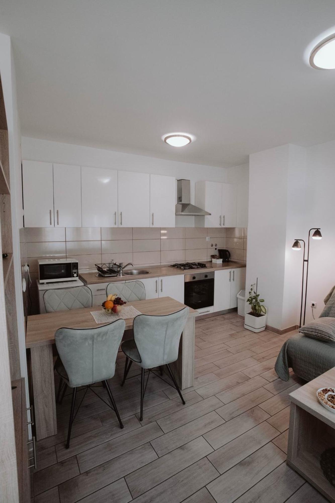Apartments Peric - Zupanja Luaran gambar
