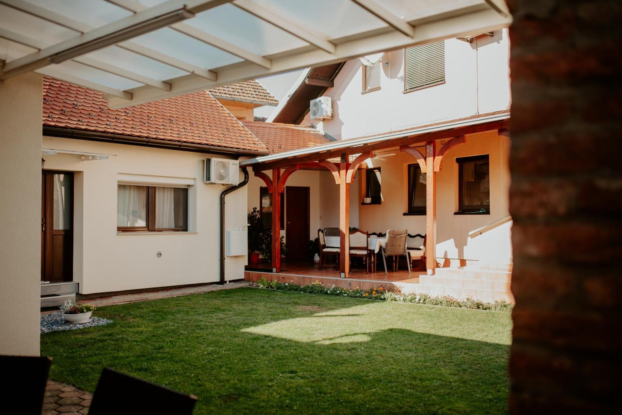 Apartments Peric - Zupanja Luaran gambar